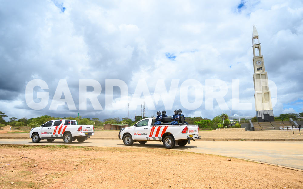 Agents de GardaWorld à bord de véhicules en cours de déplacement, division Afrique et Moyen-Orient